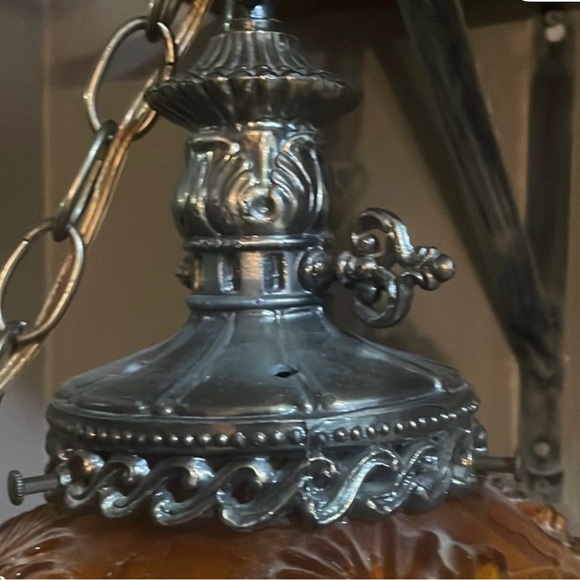 Vintage Hanging Lamp with Grapes Design - Picture 4 of 4